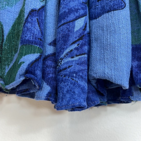 Furst of a Kind Floral Flowy Mini Skirt With Pockets - Picture 5 of 8